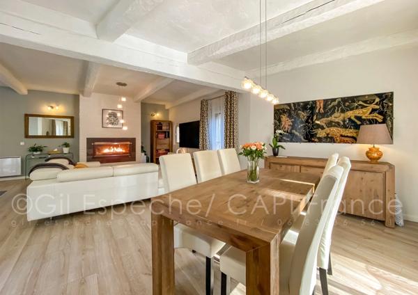 À VENDRE – MAISON 245 m² DIVISÉE EN DEUX LOGEMENTS – PISCINE, JARDIN ET GARAGE - VILLENEUVE LOUBET (06)