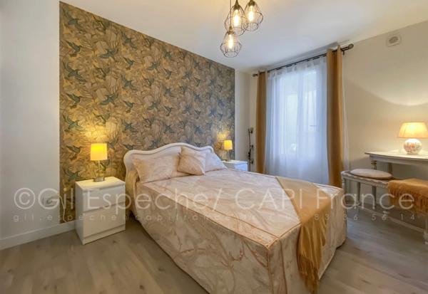 À VENDRE – MAISON 245 m² DIVISÉE EN DEUX LOGEMENTS – PISCINE, JARDIN ET GARAGE - VILLENEUVE LOUBET (06)