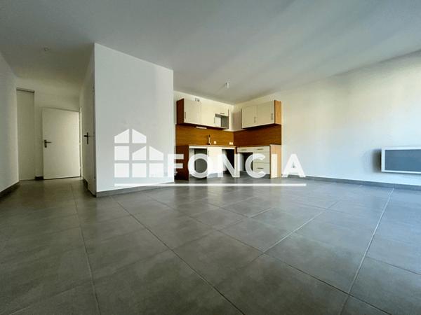 Location Appartement 4 pièces 81.81 m² - Port Saint Louis Du Rhone 13230