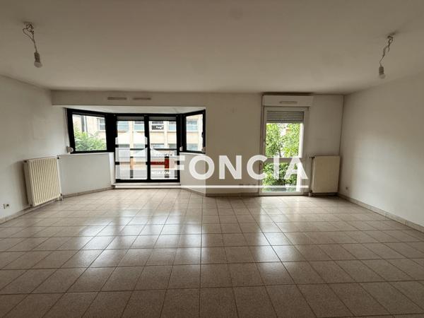 Location Appartement 3 pièces 84.4 m² - RUES THIERS SEVIGNE BD GAMBETT Charleville Mezieres 08000