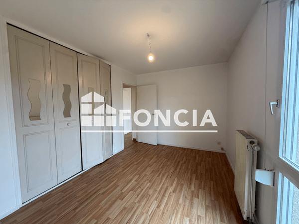 Location Appartement 3 pièces 84.4 m² - RUES THIERS SEVIGNE BD GAMBETT Charleville Mezieres 08000