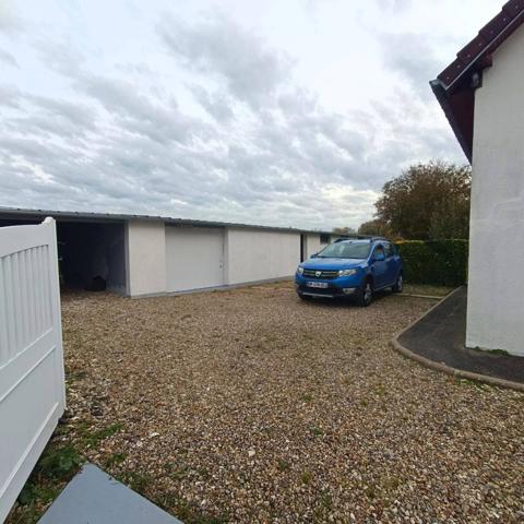 Maison familiale à Abbeville, 5 pièces et jardin spacieux