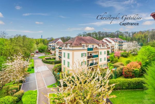 ✨ COUP DE CŒUR ASSURÉ – DERNIER ÉTAGE EN LISIÈRE DE FORÊT – AUCUN TRAVAUX ✨