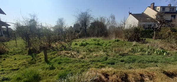 Terrain constructible de 651 m² à Boussy St Antoine