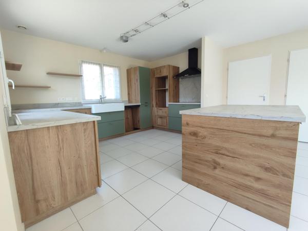 maison avec extension attenante