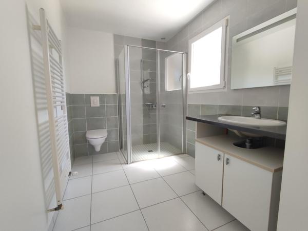 maison avec extension attenante