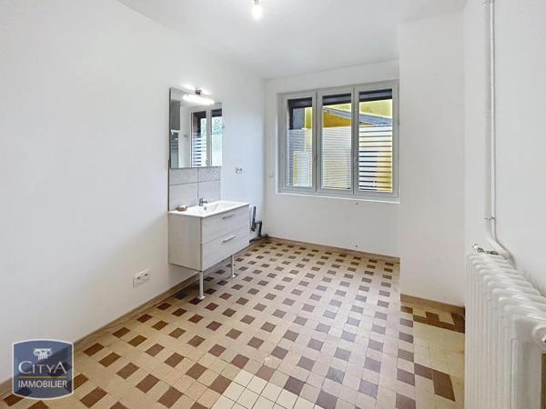 Appartement à louer 4 pièces 116.36m²