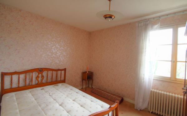 Maison à vendre    4 pièces • 78 m2 Saint-Jean-de-la-Ruelle