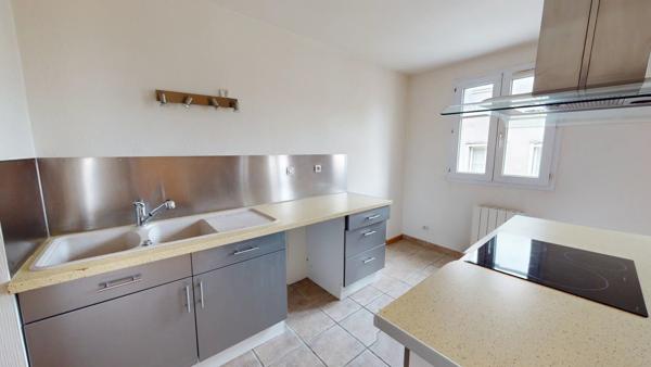 Location                                                      Appartement
                        
                     2 pièces                      50 m2                     à Chartres