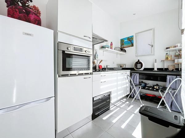 Villa 8 pièce(s) 5 chambre(s) 184 m²