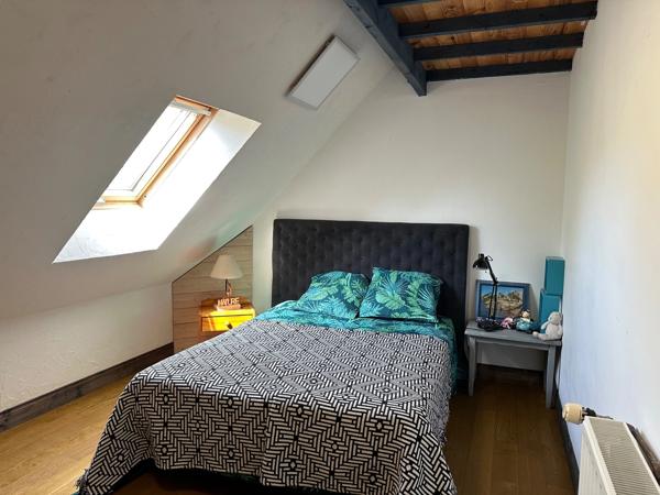Maison à vendre 4 chambres, piscine, terrain de 3274m2 et dépendance aménagée