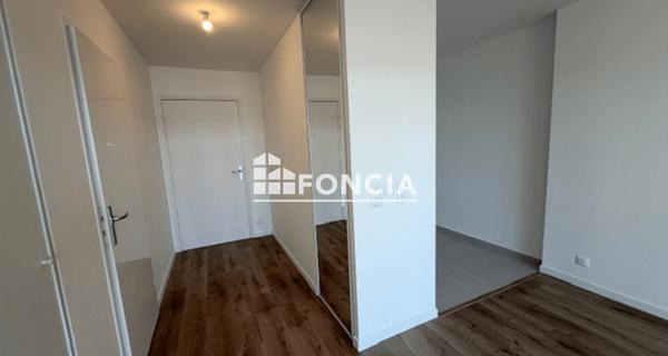 Location Appartement 2 pièces 41.4 m² - Ormesson-sur-marne 94490