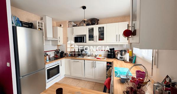 Location Appartement 4 pièces 69.28 m² - Melun 77000