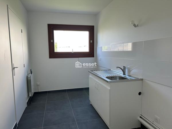 Location Appartement 2 pièces 50 m² - Paris 75012