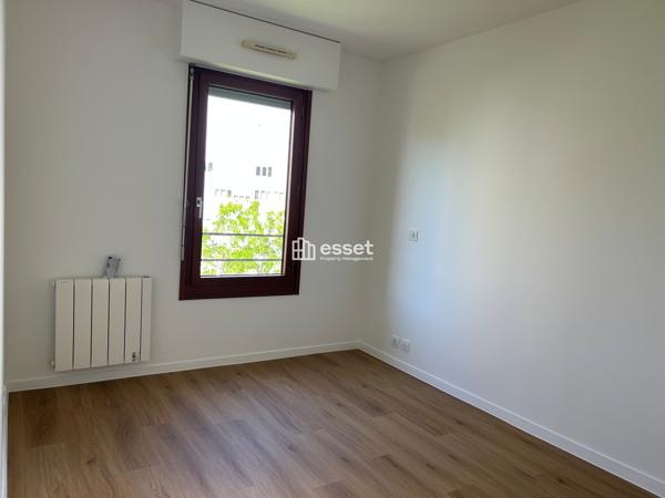 Location Appartement 2 pièces 50 m² - Paris 75012