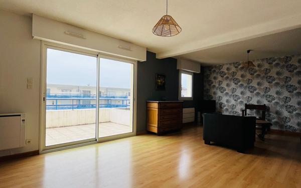 Appartement à vendre    3 pièces • 72,44 m2 Aytré