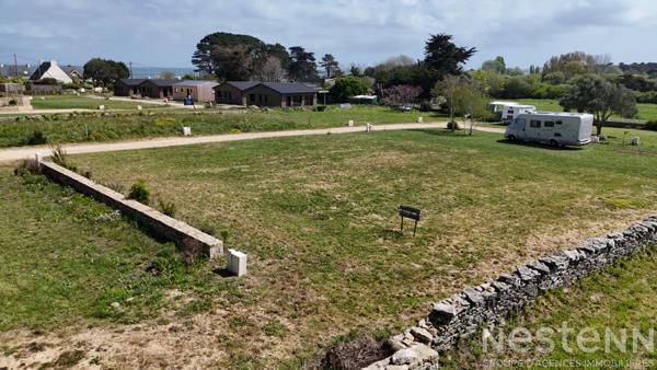 SAINT-PIERRE-QUIBERON - Terrain de 422 m² à vendre à 200 mètres des plages de la baie !