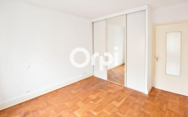 Appartement à louer    4 pièces •  Lyon 8