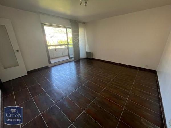 Appartement à louer 1 pièce 32.86m²