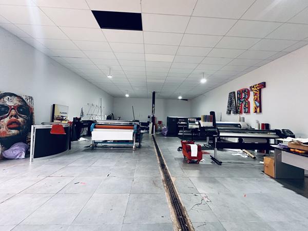 Local d'activité à vendre à Chanteheux - Référence VJJ422