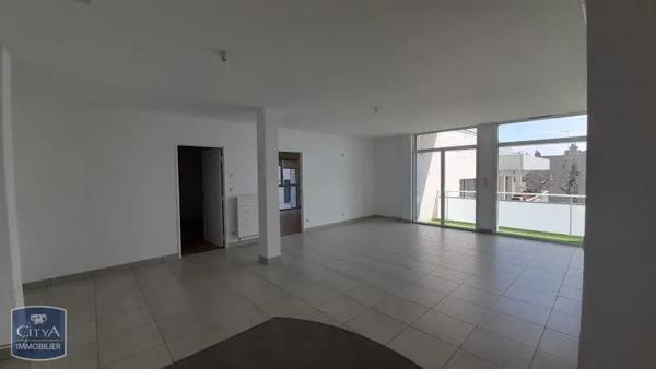 Appartement à louer 3 pièces 98.6m²