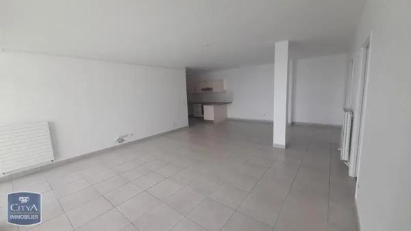Appartement à louer 3 pièces 98.6m²