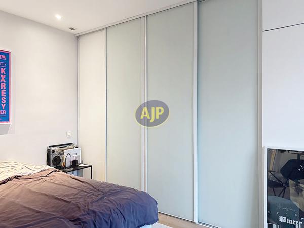 Vente appartement Paris 15eme : 395 000 € - AJP Immobilier Paris 15 - Agence Pernet