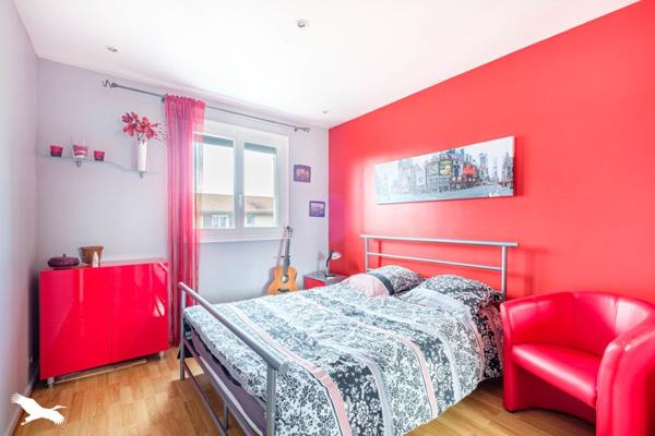 Maison à vendre 370 904 € Mions 5 p 104 m² DPE D
