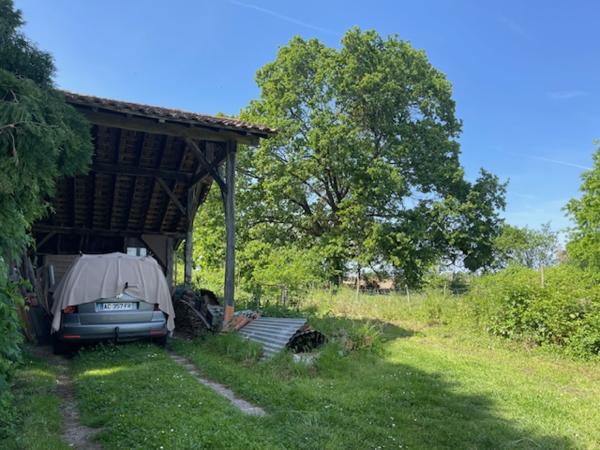 Ferme début 20ème siècle rénovée sur terrain 9007 m²