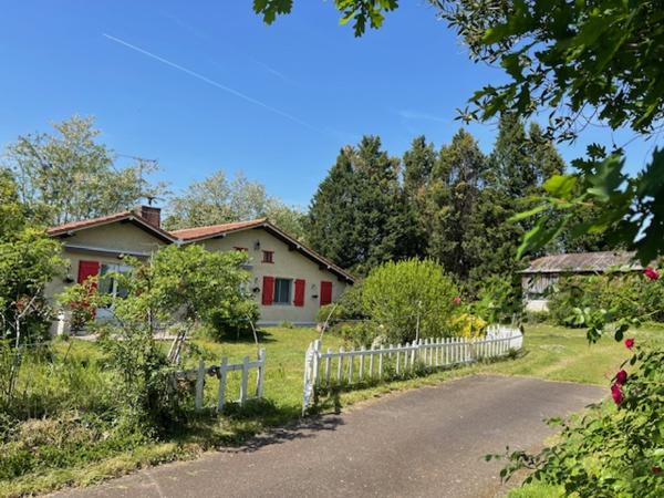 Ferme début 20ème siècle rénovée sur terrain 9007 m²