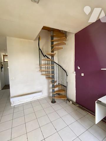 ORIGNY SAINTE BENOITE - 4 CH - cour