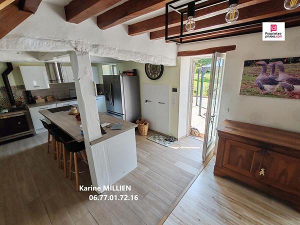 HOUDAN 78550 Maison individuelle - 1 étage - 5 chambres - Garages - Terrain - 483 000  HAI