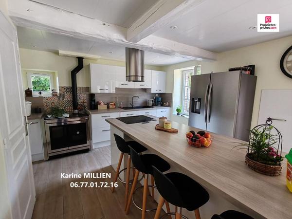 HOUDAN 78550 Maison individuelle - 1 étage - 5 chambres - Garages - Terrain - 483 000  HAI