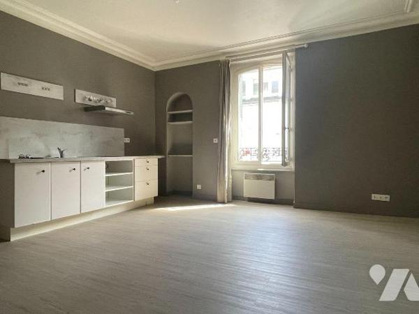 Appartement à vendre chez votre notaire de Pont-Aven,

Dans une des artères principales de Po...