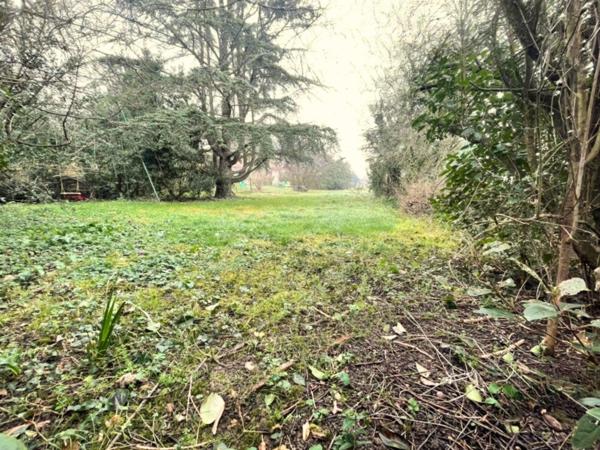 Beau Terrain à bâtir à Balma