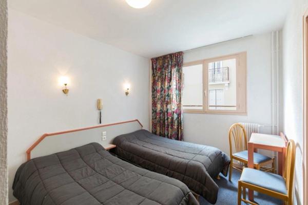 Dpt Hautes Pyrénées (65), à vendre LOURDES Hôtel - Restaurant