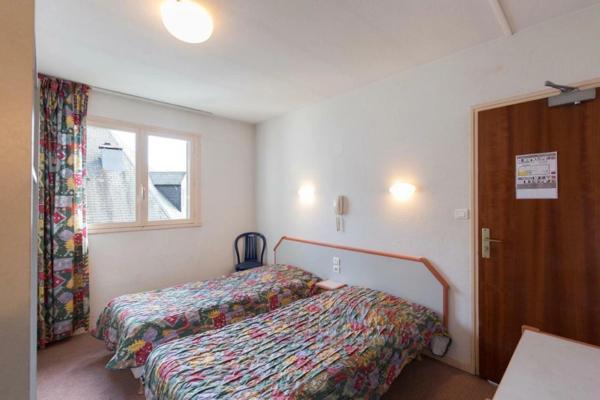 Dpt Hautes Pyrénées (65), à vendre LOURDES Hôtel - Restaurant