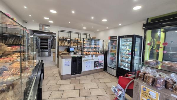 Fond de commerce : Boulangerie-Pâtisserie de Référence  1M de Chiffre dAffaires. Achat des murs possible.