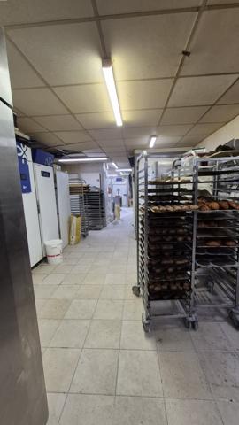 Fond de commerce : Boulangerie-Pâtisserie de Référence  1M de Chiffre dAffaires. Achat des murs possible.