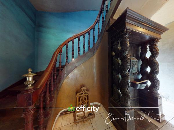 Maison 10 pièces - 360 m²