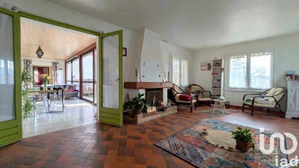 Maison à vendre 6 pièces 156 m² Les Tourrettes