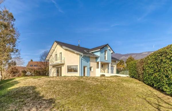 Vente                                                      Maison
                        
                     8 pièces                      168 m2                     à Brison-Saint-Innocent