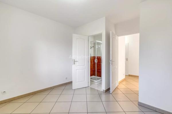 Vente                                                      Maison
                        
                     8 pièces                      168 m2                     à Brison-Saint-Innocent