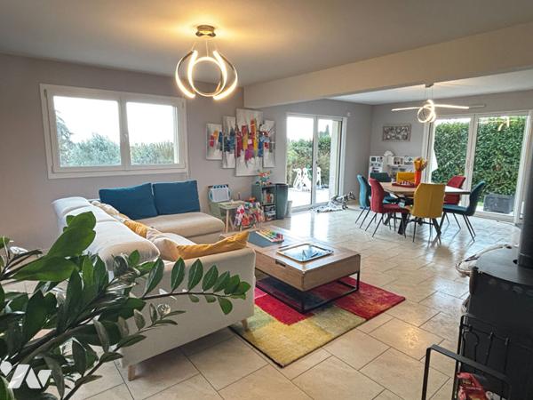 A vendre Maison  Saumur ? Saint-Hilaire-Saint-Florent- 5 chambres