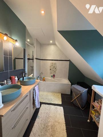 A vendre Maison  Saumur ? Saint-Hilaire-Saint-Florent- 5 chambres