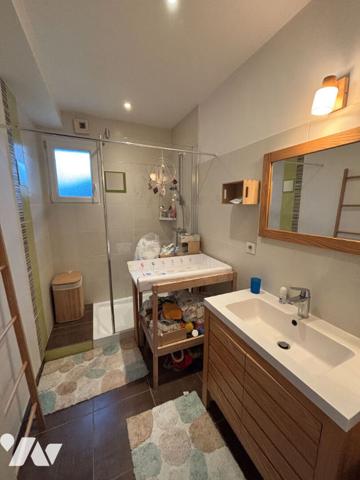 A vendre Maison  Saumur ? Saint-Hilaire-Saint-Florent- 5 chambres