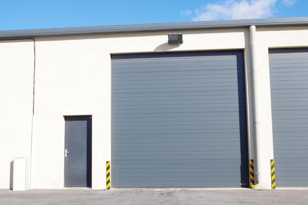 A LOUER MARGUERITTES LOCAL ZAC DU TEC