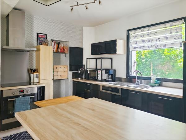 Longpont-sur-Orge (91310) Maison individuelle 100 m2 habitable + sous-sol total / 6 pièces / 4 chambres / terrain de 413 m2