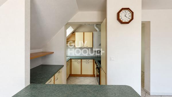 Maison de 8 pièces 178 M² + 3 garages à Anjoutey