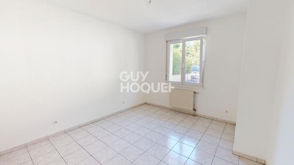 Maison de 8 pièces 178 M² + 3 garages à Anjoutey